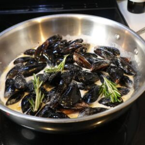 Mussels before cooking.