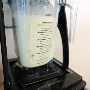 Brazilian lemonade in a blender.