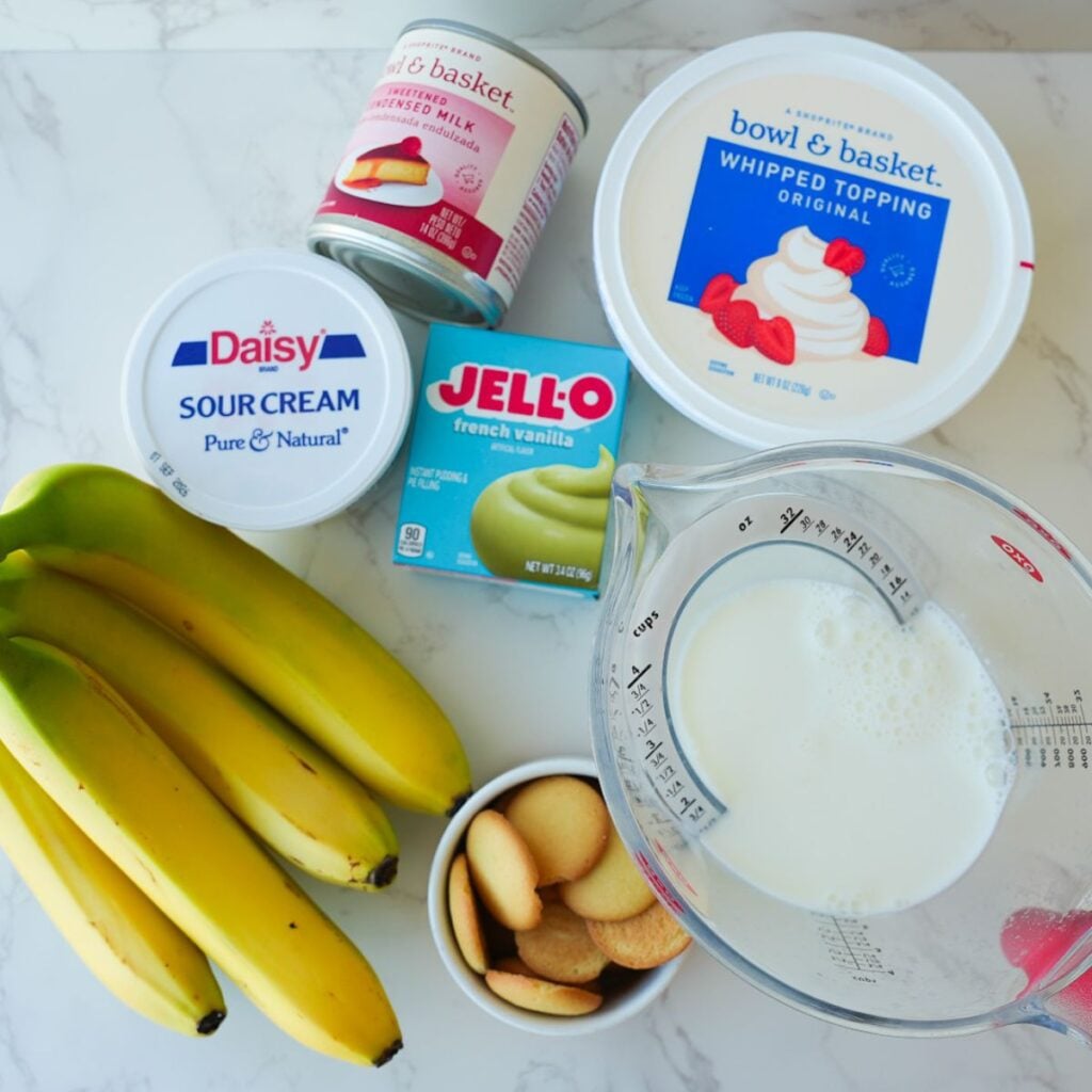 Ingredients for banana pudding.